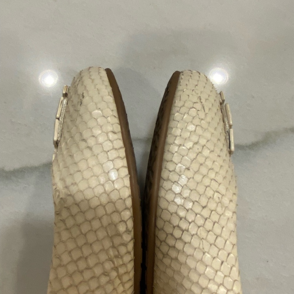 Tory Burch Cream Flats - Picture 11 of 16